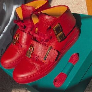 Buscemi Red